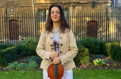 Winner of the Frank Marshall Prize 2026 - Lucy Baker - Young woman standing with a violin