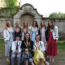 Univ's W1 Crew