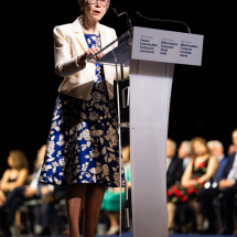 Professor Nancy Cartwright collects BBVA award [photo: BBVA Foundation]